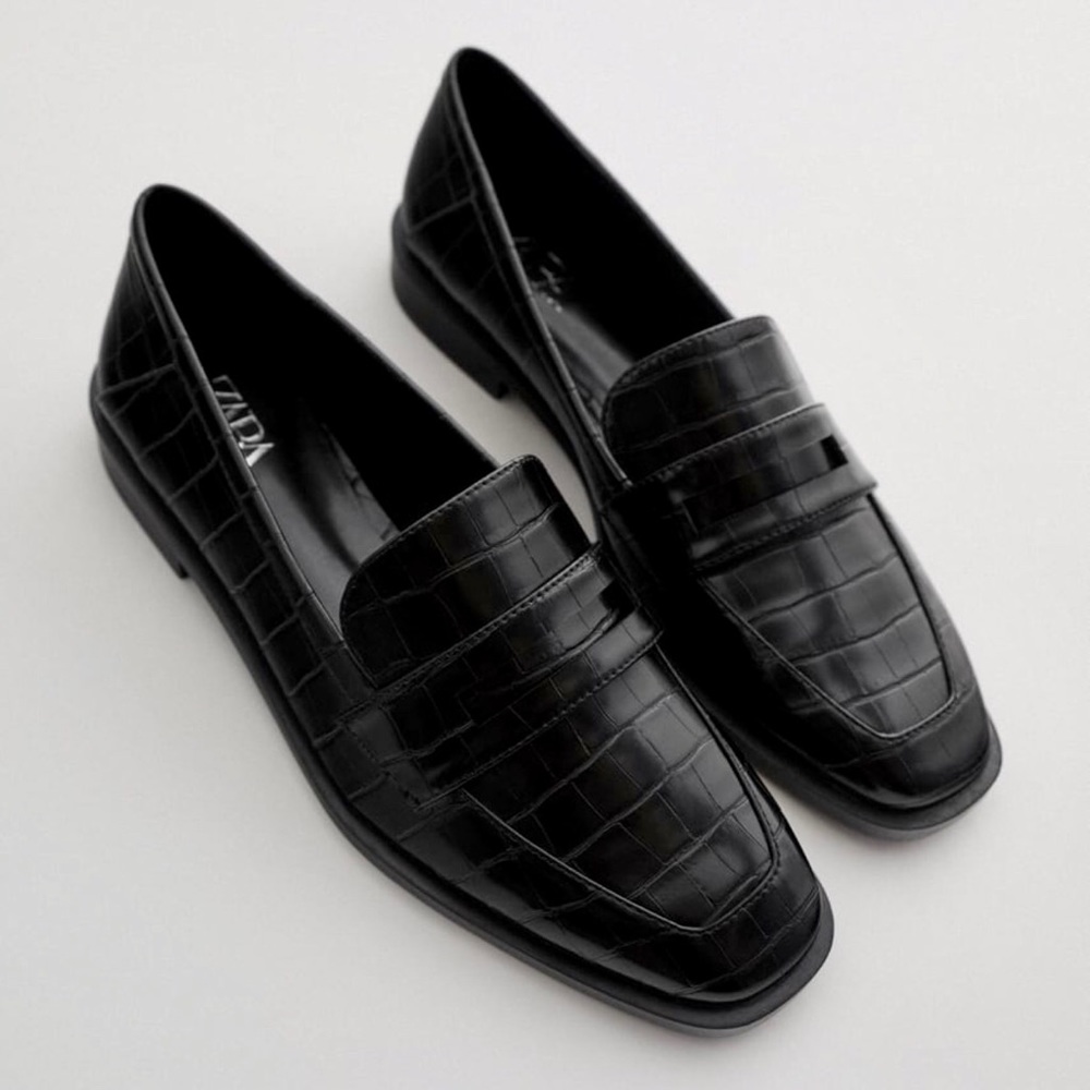BNWT Zara Animal Print Loafers